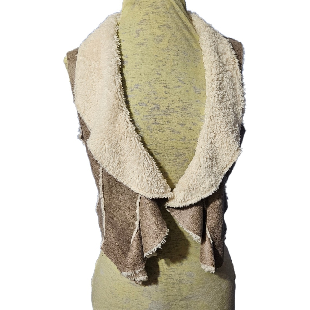 Olsenboye Brown and Cream Faux Fur Vest Size Medium